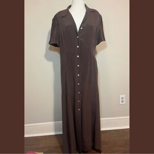 SOLD ‼️ Vintage David Warren NY 100% Silk Button Down Maxi Dress